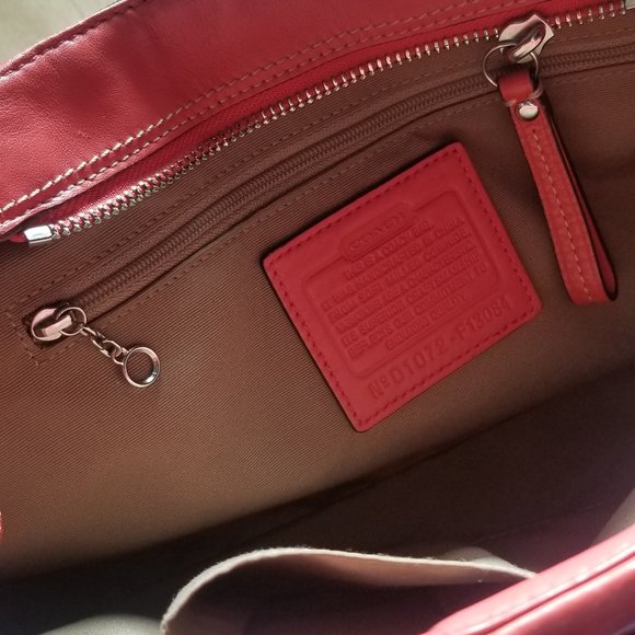 Coach Leather Purse - Picture 5 of 7